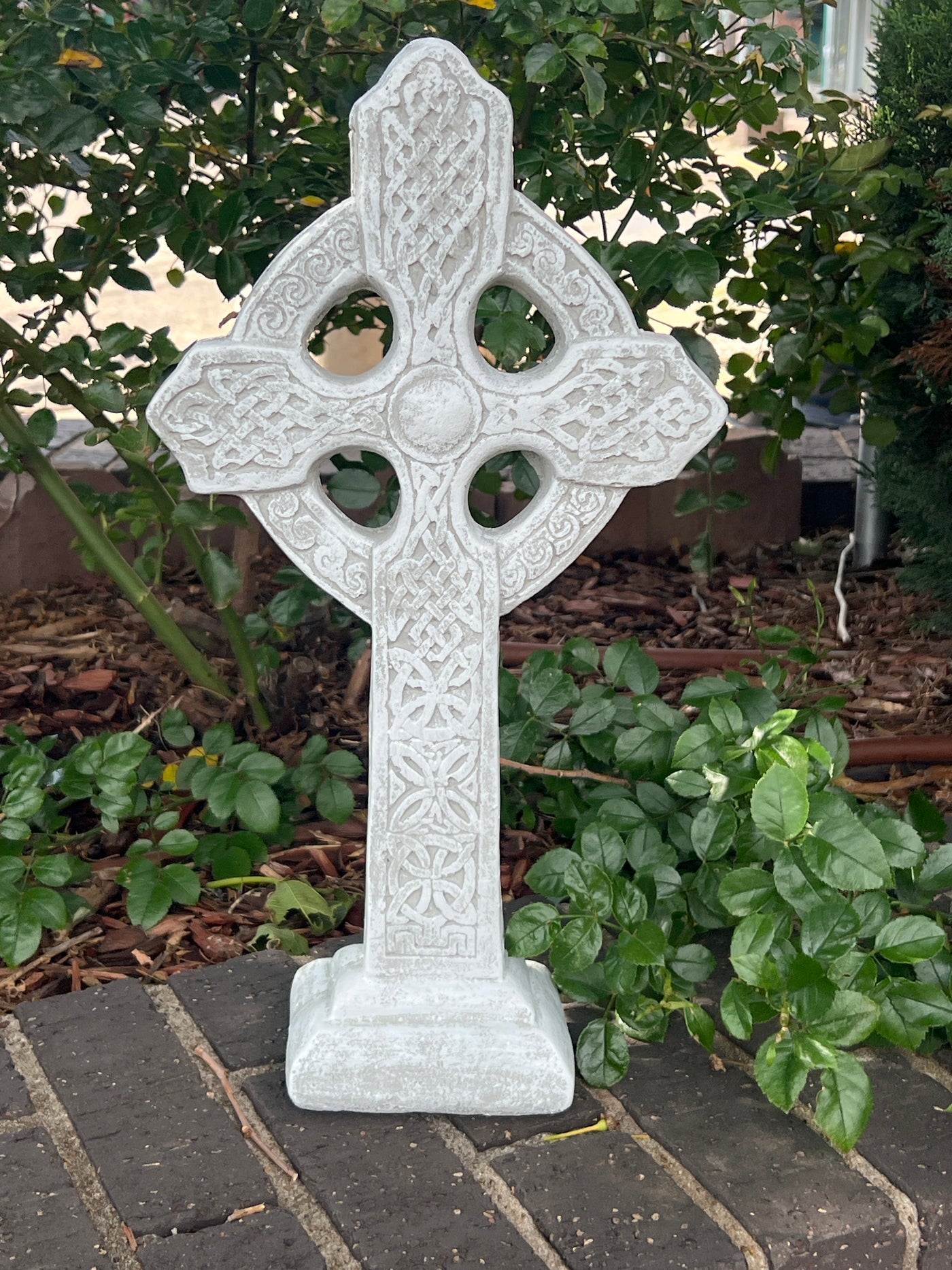 Standing Sympathy Cross