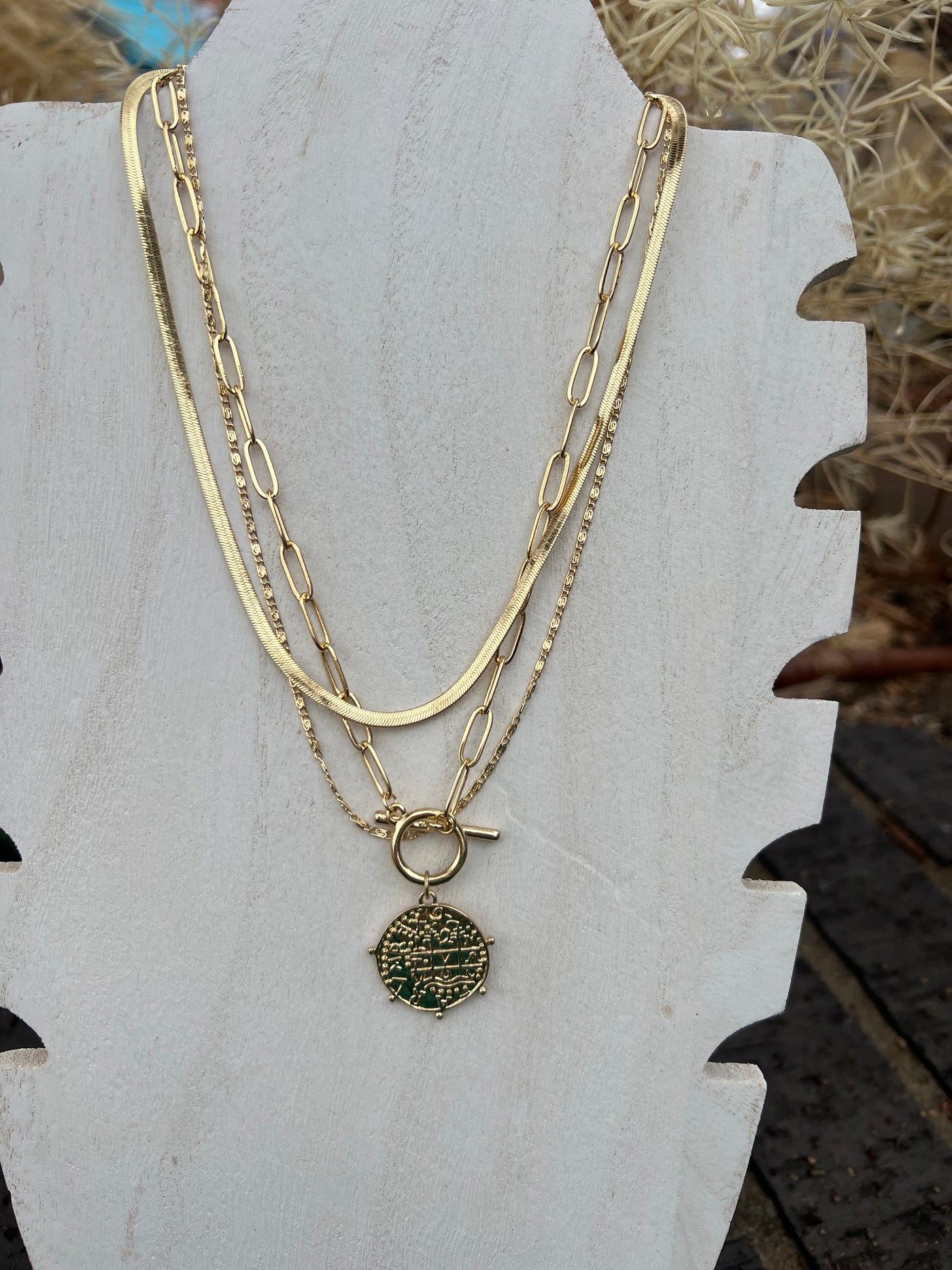 Gold Pendent Necklace